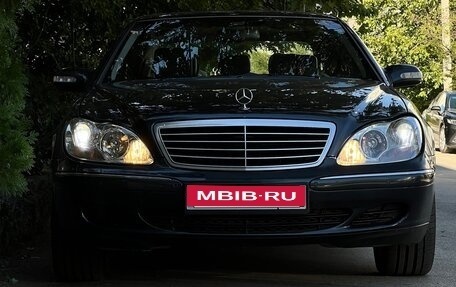 Mercedes-Benz S-Класс, 2003 год, 900 000 рублей, 1 фотография