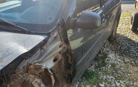 Renault Logan I, 2011 год, 150 000 рублей, 2 фотография