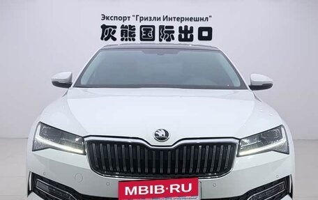 Skoda Superb III рестайлинг, 2024 год, 4 140 025 рублей, 2 фотография