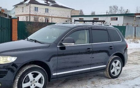 Volkswagen Touareg III, 2008 год, 1 750 000 рублей, 2 фотография