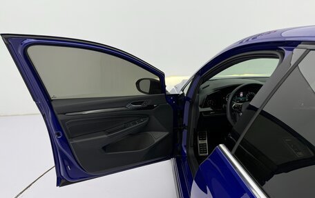 Volkswagen Golf VIII, 2022 год, 1 840 000 рублей, 10 фотография
