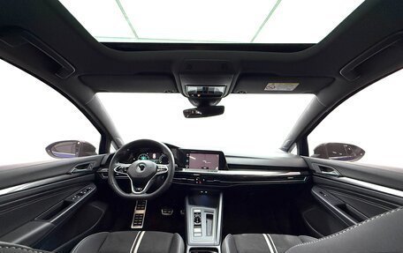 Volkswagen Golf VIII, 2022 год, 1 840 000 рублей, 13 фотография