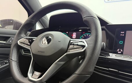 Volkswagen Golf VIII, 2022 год, 1 840 000 рублей, 15 фотография