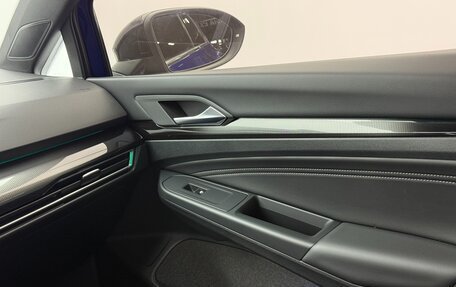 Volkswagen Golf VIII, 2022 год, 1 840 000 рублей, 23 фотография