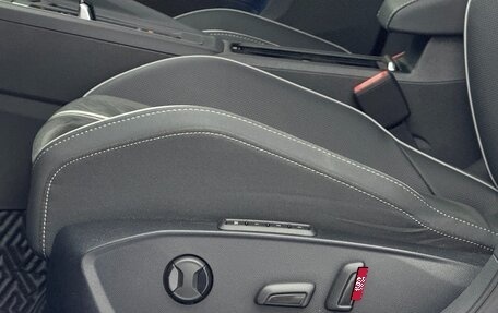 Volkswagen Golf VIII, 2022 год, 1 840 000 рублей, 20 фотография