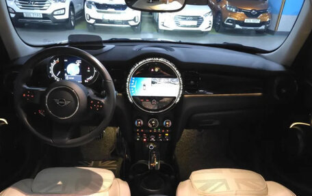 MINI Hatch, 2023 год, 1 857 000 рублей, 10 фотография
