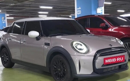MINI Hatch, 2023 год, 1 857 000 рублей, 3 фотография