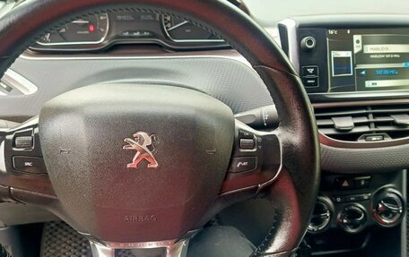 Peugeot 2008 II, 2014 год, 690 000 рублей, 12 фотография