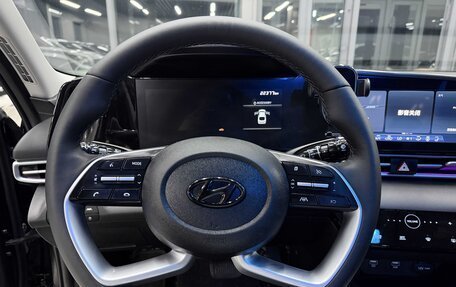 Hyundai Elantra, 2022 год, 1 912 000 рублей, 12 фотография