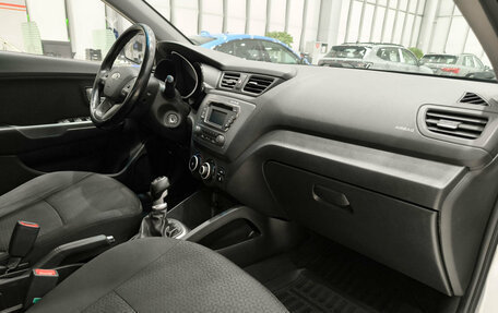 KIA Rio III рестайлинг, 2014 год, 820 000 рублей, 13 фотография