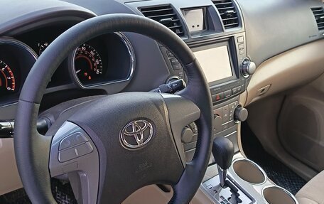 Toyota Highlander III, 2009 год, 2 400 000 рублей, 27 фотография