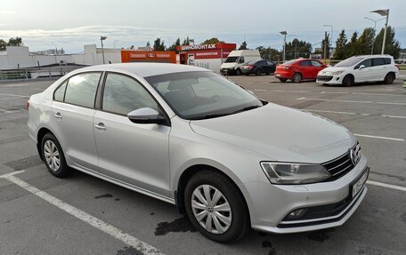 Volkswagen Jetta VI, 2015 год, 1 020 000 рублей, 2 фотография