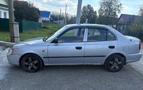 Hyundai Accent II, 2004 год, 270 000 рублей, 2 фотография