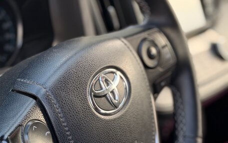 Toyota RAV4, 2018 год, 2 200 000 рублей, 2 фотография