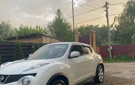 Nissan Juke II, 2011 год, 1 100 000 рублей, 2 фотография