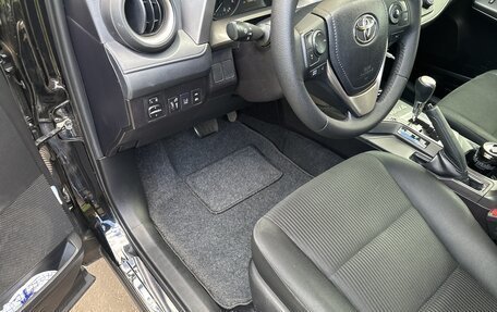 Toyota RAV4, 2018 год, 2 329 000 рублей, 8 фотография