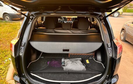 Toyota RAV4, 2018 год, 2 329 000 рублей, 12 фотография