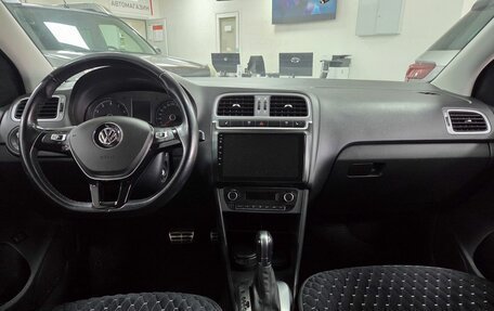 Volkswagen Polo VI (EU Market), 2017 год, 999 000 рублей, 9 фотография