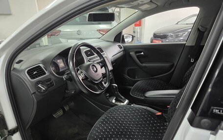 Volkswagen Polo VI (EU Market), 2017 год, 999 000 рублей, 10 фотография