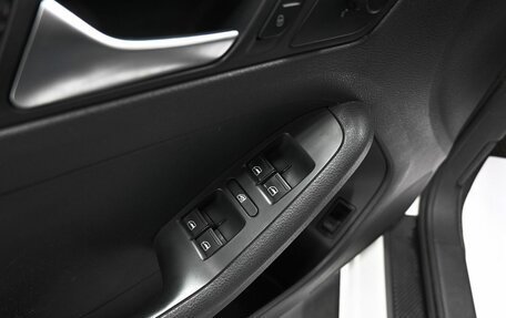 Volkswagen Jetta VI, 2012 год, 895 000 рублей, 15 фотография