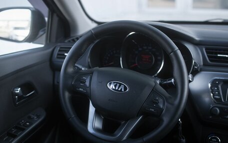 KIA Rio III рестайлинг, 2013 год, 820 000 рублей, 16 фотография