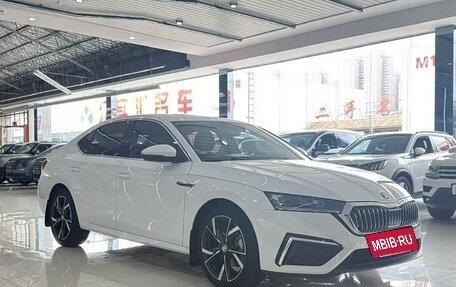 Skoda Octavia IV, 2023 год, 1 740 000 рублей, 3 фотография