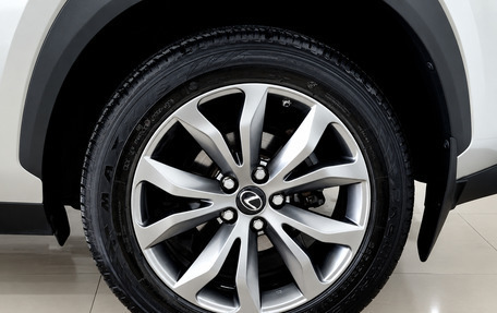 Lexus NX I, 2017 год, 2 650 000 рублей, 6 фотография