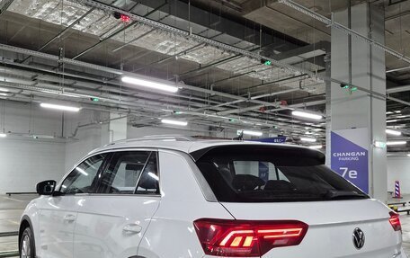 Volkswagen T-Roc I, 2022 год, 2 650 000 рублей, 5 фотография