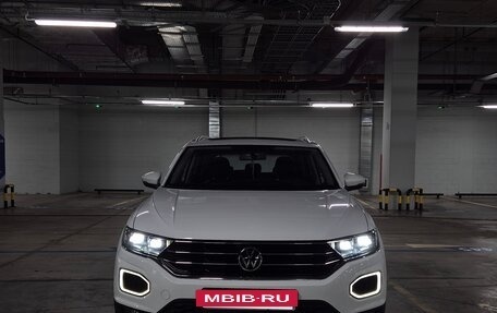 Volkswagen T-Roc I, 2022 год, 2 650 000 рублей, 7 фотография