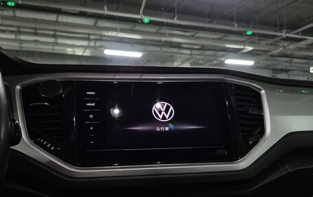 Volkswagen T-Roc I, 2022 год, 2 650 000 рублей, 20 фотография