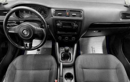Volkswagen Jetta VI, 2011 год, 845 000 рублей, 10 фотография