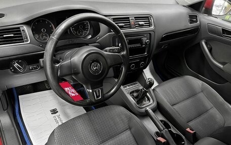 Volkswagen Jetta VI, 2011 год, 845 000 рублей, 8 фотография