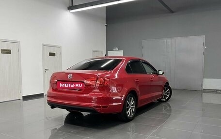 Volkswagen Jetta VI, 2011 год, 845 000 рублей, 2 фотография