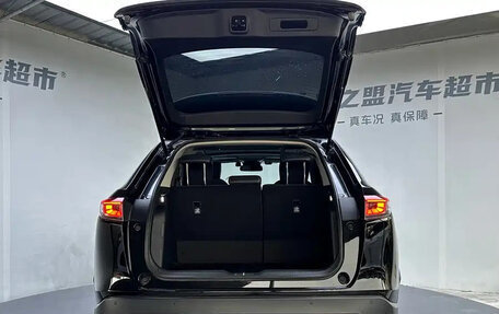 Honda Vezel, 2023 год, 1 460 000 рублей, 10 фотография