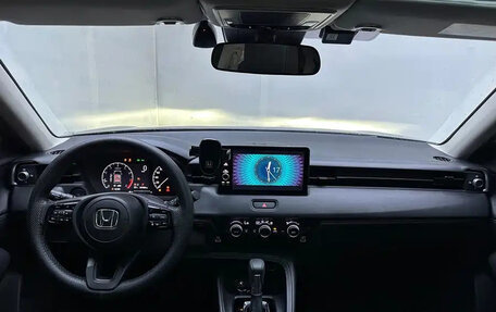 Honda Vezel, 2023 год, 1 460 000 рублей, 15 фотография