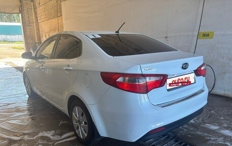 KIA Rio III рестайлинг, 2014 год, 800 000 рублей, 3 фотография