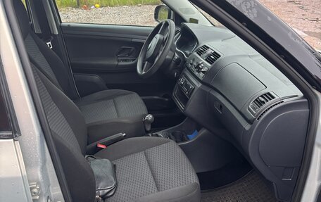 Skoda Fabia II, 2011 год, 410 000 рублей, 6 фотография