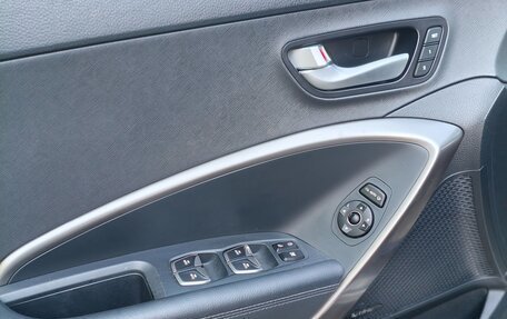 Hyundai Santa Fe III рестайлинг, 2016 год, 2 400 000 рублей, 12 фотография