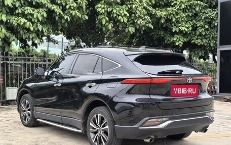 Toyota Harrier, 2023 год, 3 600 000 рублей, 7 фотография