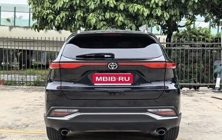 Toyota Harrier, 2023 год, 3 600 000 рублей, 8 фотография