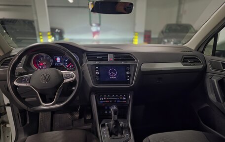 Volkswagen Tiguan II, 2021 год, 2 399 000 рублей, 6 фотография
