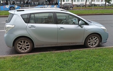 Toyota Verso I, 2011 год, 800 000 рублей, 1 фотография