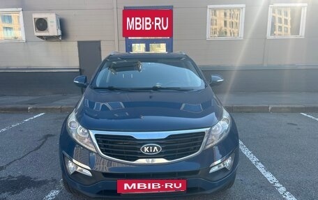KIA Sportage III, 2011 год, 990 000 рублей, 2 фотография