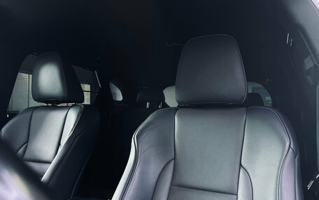 Lexus RX IV рестайлинг, 2020 год, 5 400 000 рублей, 10 фотография