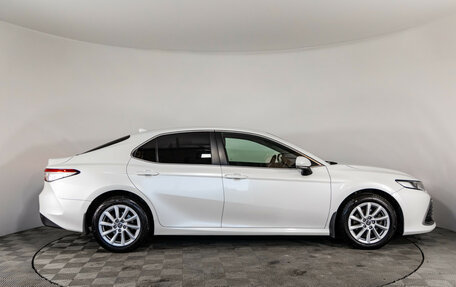 Toyota Camry, 2021 год, 2 799 000 рублей, 4 фотография