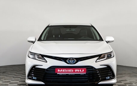 Toyota Camry, 2021 год, 2 799 000 рублей, 2 фотография