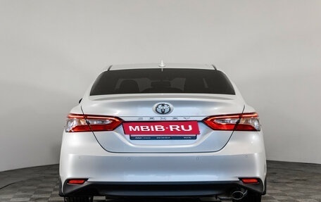 Toyota Camry, 2021 год, 2 799 000 рублей, 6 фотография