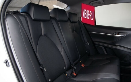 Toyota Camry, 2021 год, 2 799 000 рублей, 12 фотография
