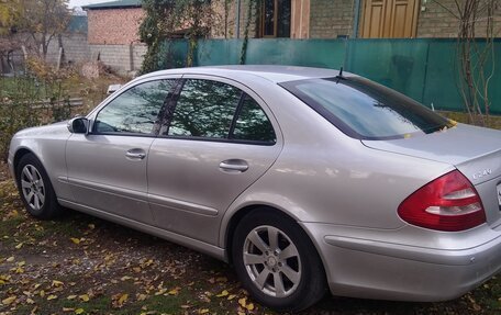 Mercedes-Benz E-Класс, 2004 год, 720 000 рублей, 3 фотография