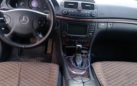 Mercedes-Benz E-Класс, 2004 год, 720 000 рублей, 9 фотография